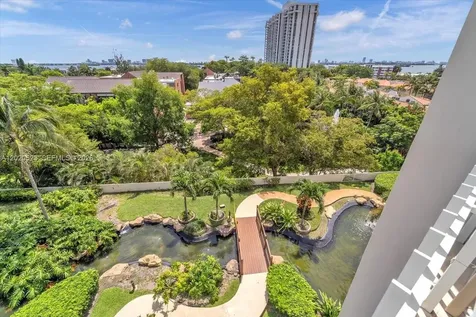1000 Quayside Terrace Miami FL 33138
