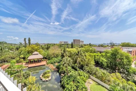 1000 Quayside Terrace Miami FL 33138