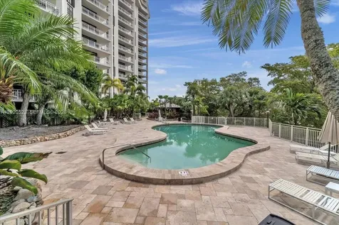 1000 Quayside Terrace Miami FL 33138