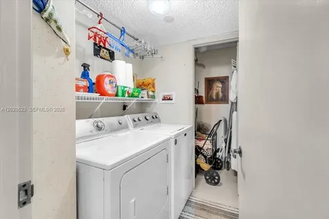 1000 Quayside Terrace Miami FL 33138