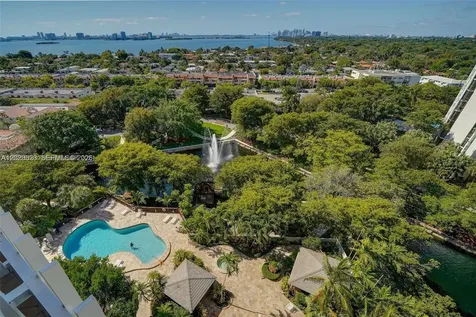 1000 Quayside Terrace Miami FL 33138