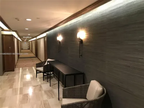 1000 Quayside Terrace Miami FL 33138