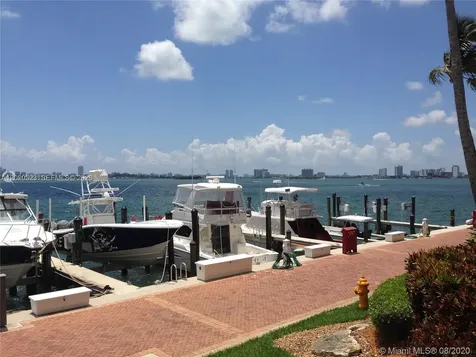 1000 Quayside Terrace Miami FL 33138