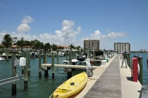 1000 Quayside Terrace Miami FL 33138
