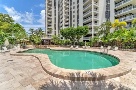 1000 Quayside Terrace Miami FL 33138