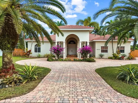 24225 SW 198th Avenue Homestead FL 33031