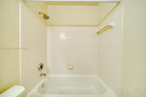 18326 NW 68th Avenue Hialeah FL 33015