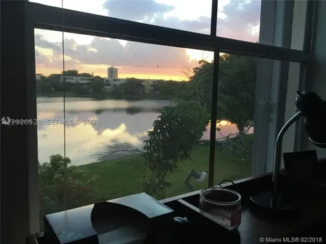 9167 Fontainebleau Boulevard Miami FL 33172