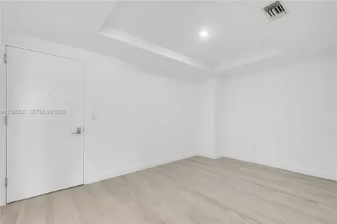 45 SW 9th Street Miami FL 33130