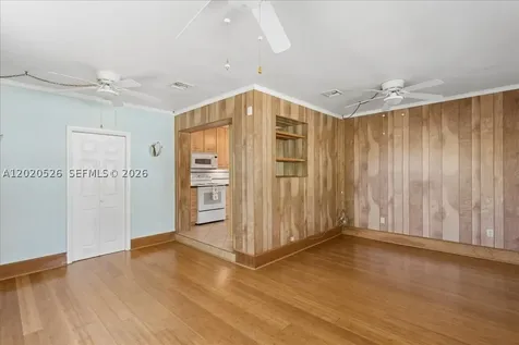 5761 SW 41st Street West Park FL 33023