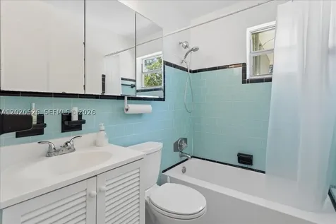 5761 SW 41st Street West Park FL 33023