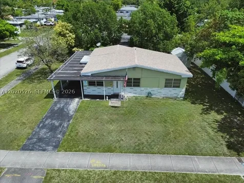 5761 SW 41st Street West Park FL 33023