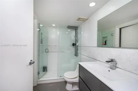 7601 E Treasure Drive North Bay Village FL 33141
