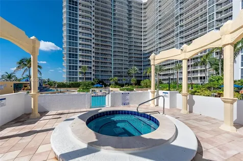 7601 E Treasure Drive North Bay Village FL 33141
