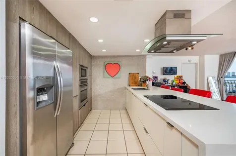7601 E Treasure Drive North Bay Village FL 33141