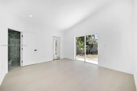 7868 NW 194th Street Hialeah FL 33015