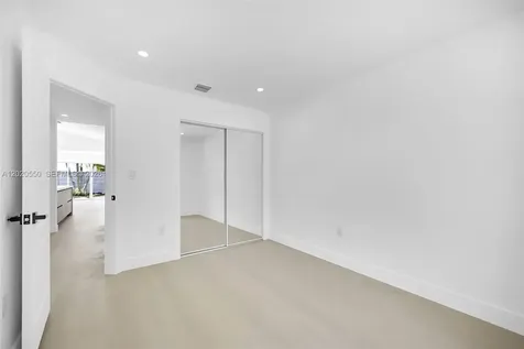 7868 NW 194th Street Hialeah FL 33015