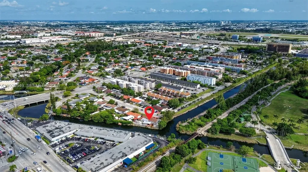 7100 NW 1st Terrace Miami FL 33126