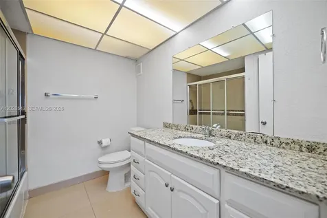 200 Lakeview Drive Weston FL 33326