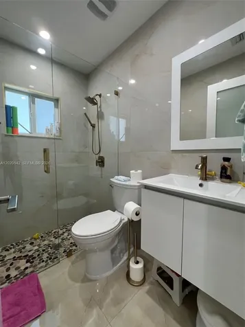 335 W 50th Street Hialeah FL 33012