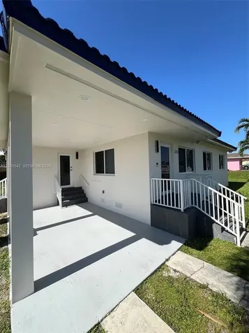 335 W 50th Street Hialeah FL 33012