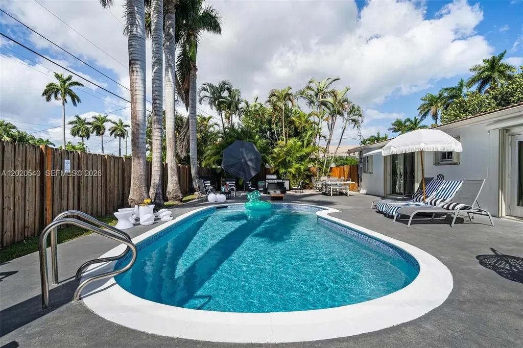 1012 N 13th Terrace Hollywood FL 33019