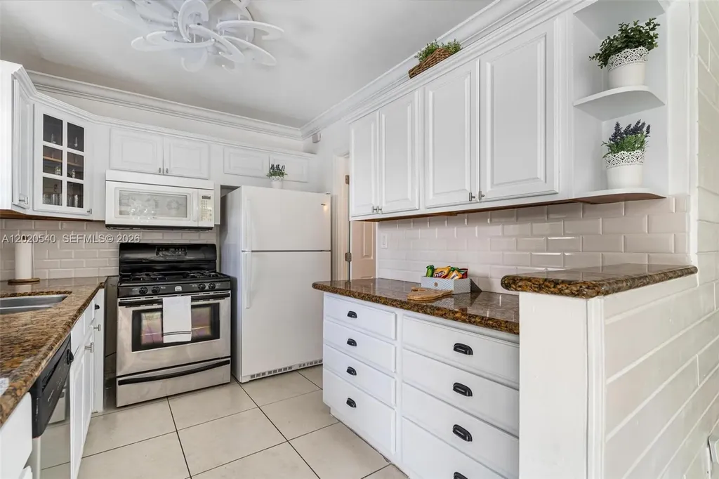 1012 N 13th Terrace Hollywood FL 33019