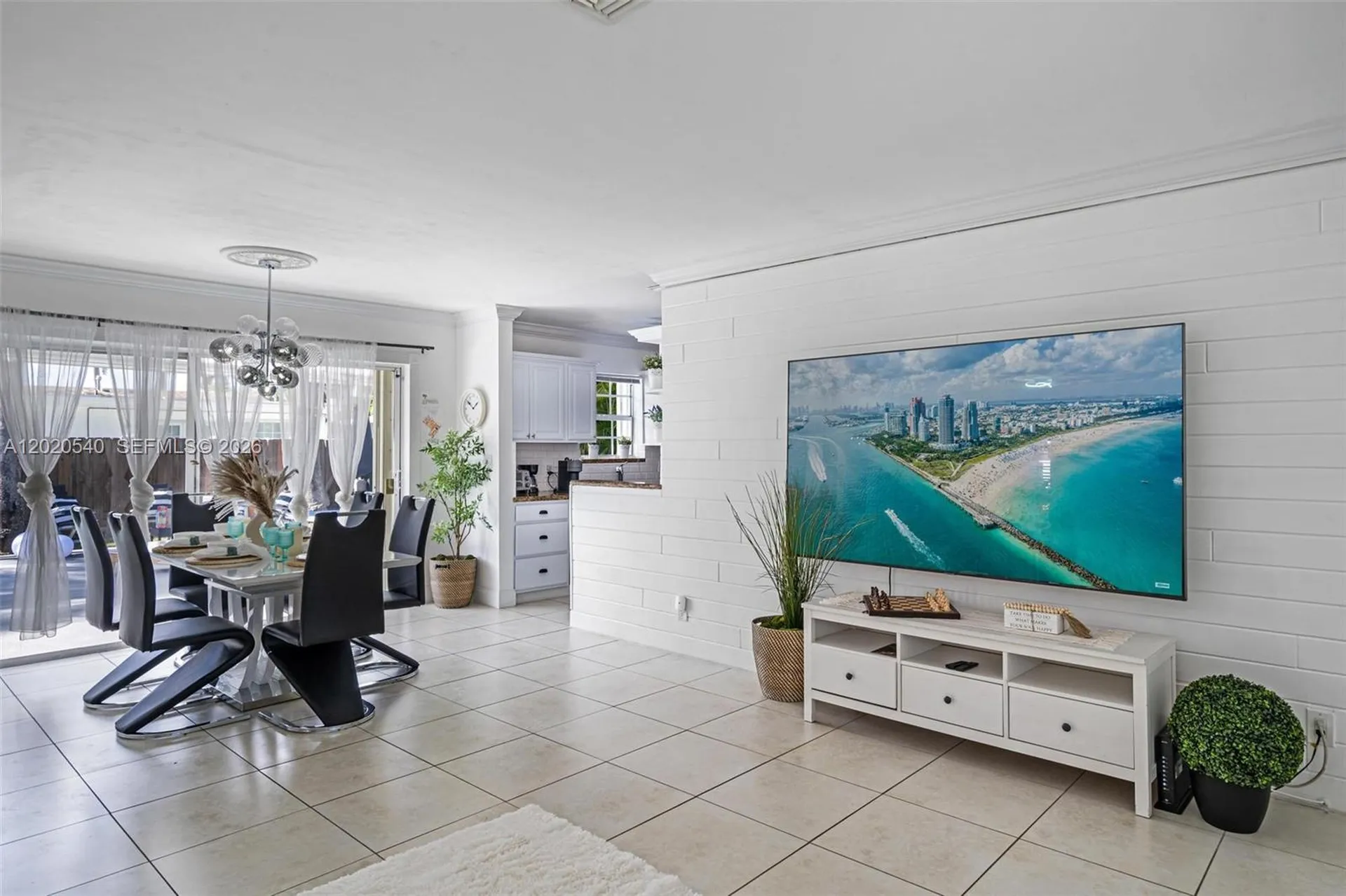 1012 N 13th Terrace Hollywood FL 33019