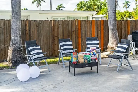 1012 N 13th Terrace Hollywood FL 33019