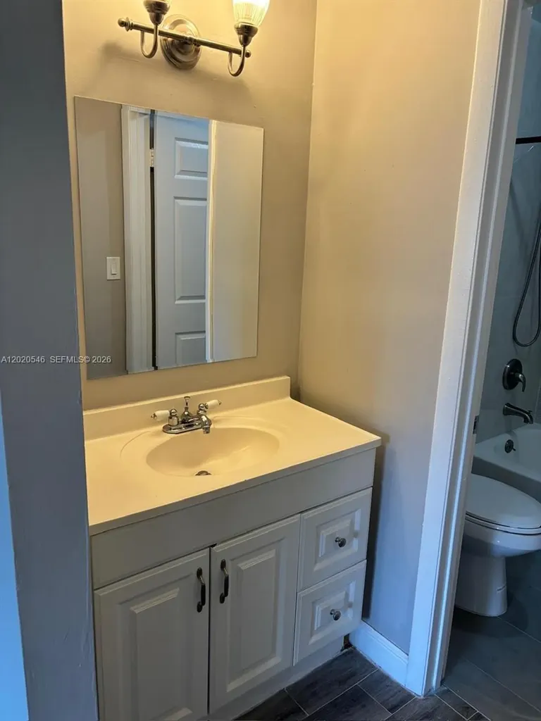 11585 NW 43rd Street Coral Springs FL 33065