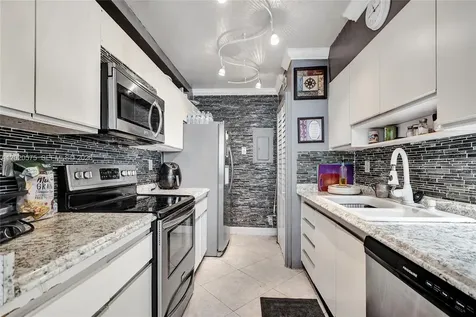19667 Turnberry Way Aventura FL 33180