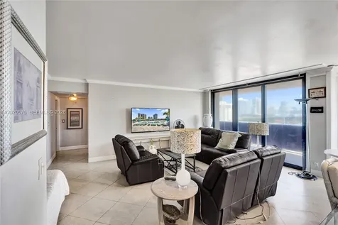 19667 Turnberry Way Aventura FL 33180
