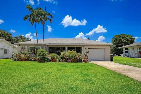 4079 Dahl Drive Green Acres FL 33463