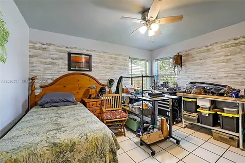 4079 Dahl Drive Green Acres FL 33463