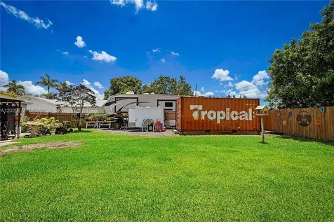 4079 Dahl Drive Green Acres FL 33463