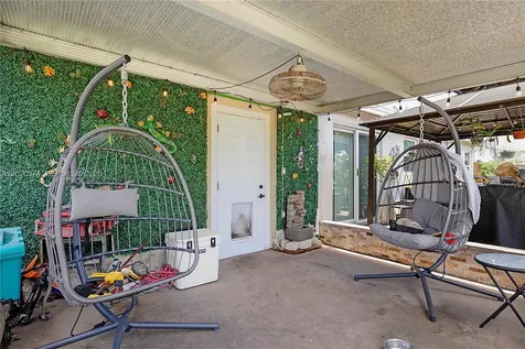 4079 Dahl Drive Green Acres FL 33463