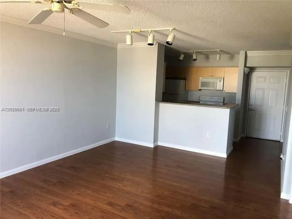1919 Van Buren Hollywood FL 33020