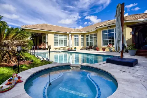 5703 N Sterling Ranch Drive Davie FL 33314