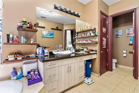 5703 N Sterling Ranch Drive Davie FL 33314