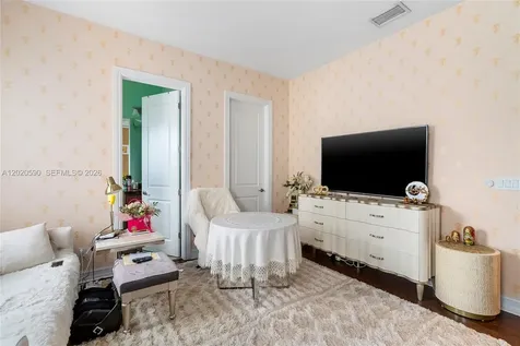 5703 N Sterling Ranch Drive Davie FL 33314