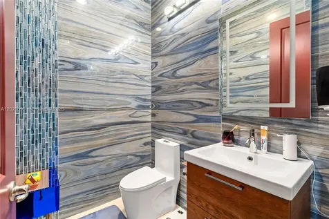 5703 N Sterling Ranch Drive Davie FL 33314