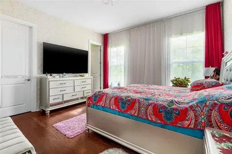 5703 N Sterling Ranch Drive Davie FL 33314