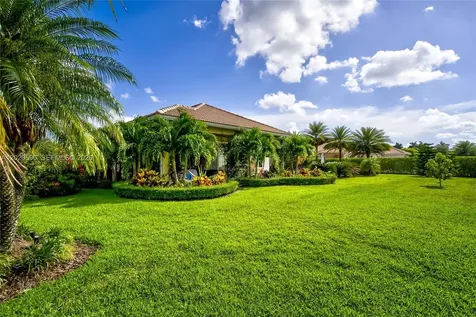 5703 N Sterling Ranch Drive Davie FL 33314