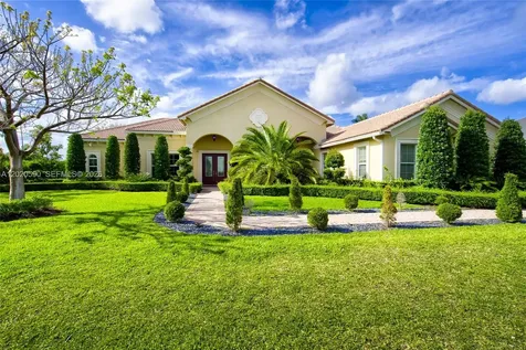 5703 N Sterling Ranch Drive Davie FL 33314