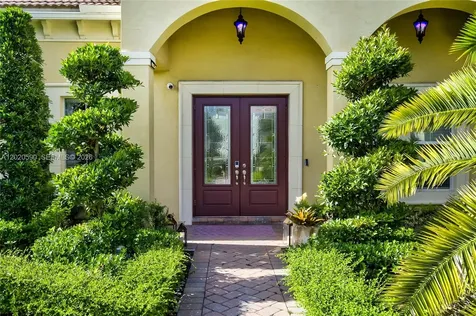 5703 N Sterling Ranch Drive Davie FL 33314