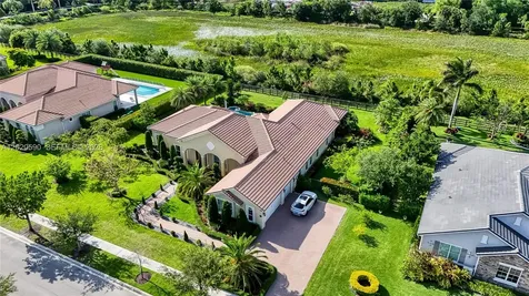 5703 N Sterling Ranch Drive Davie FL 33314
