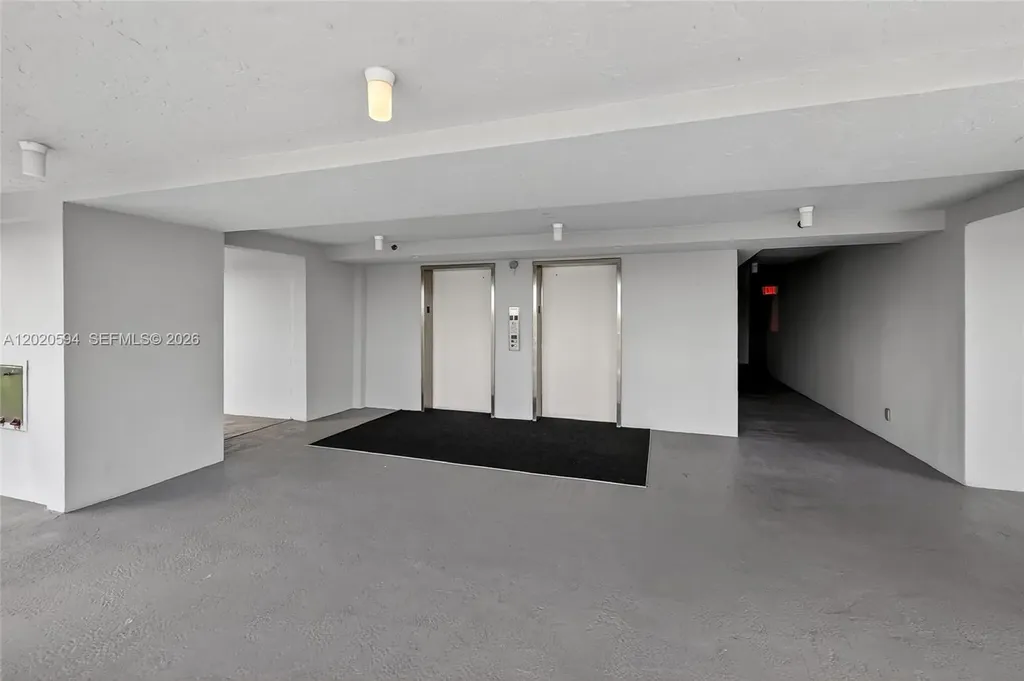 4015 W Palm Aire Drive Pompano Beach FL 33069