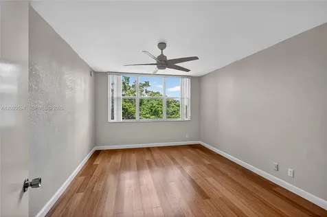 4015 W Palm Aire Drive Pompano Beach FL 33069