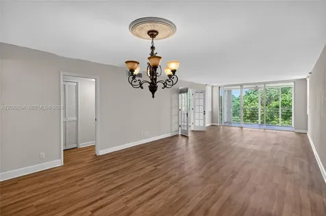 4015 W Palm Aire Drive Pompano Beach FL 33069