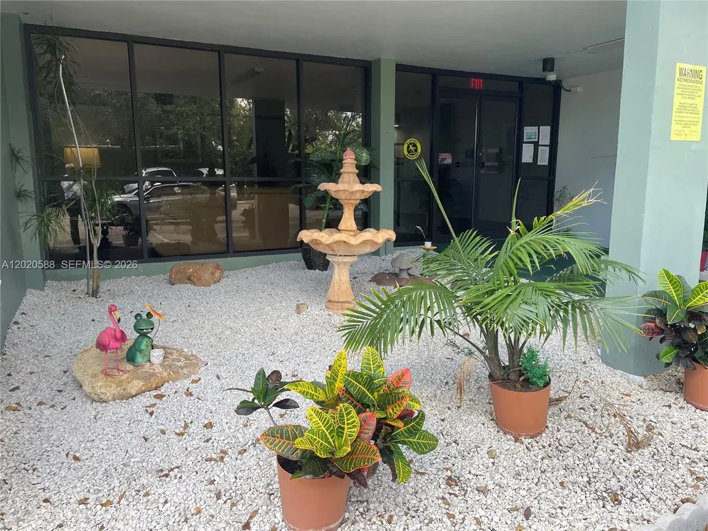 2731 Taft Street Hollywood FL 33020